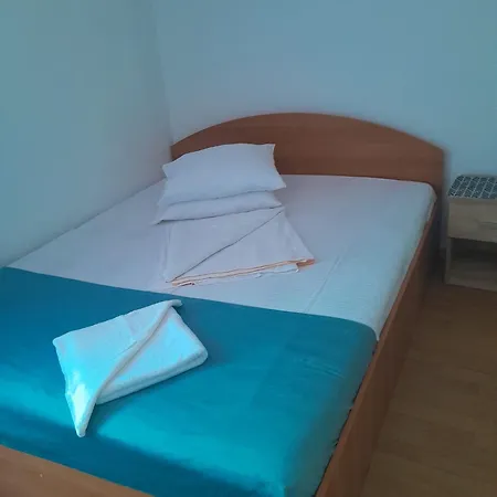 Jana Πανσιόν